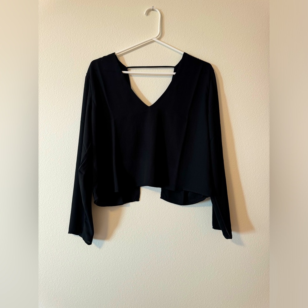 NWT - Krisa Black Top - M